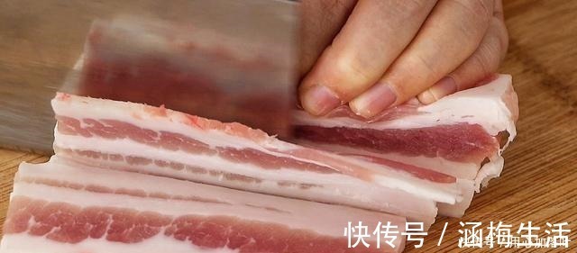 米粉|年夜饭五花肉好吃做法,淋2个鸡蛋,老做法教你,吃一次就忘不了