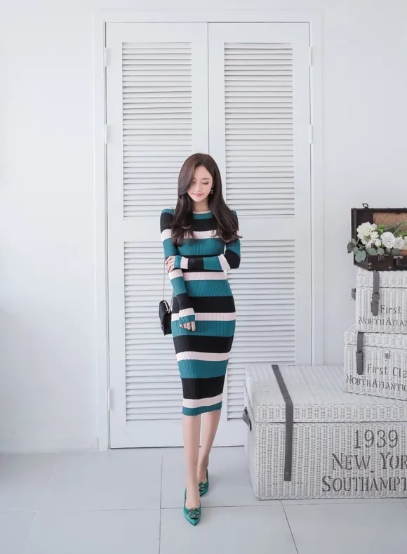 孙允珠,蓝茵碧波间色娇媛包臀及踝裙