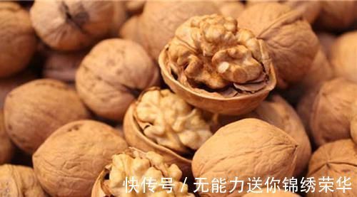 脂肪含量|吃核桃等于吃油?提醒大家:核桃并非人人都能吃,尤其“这2类”