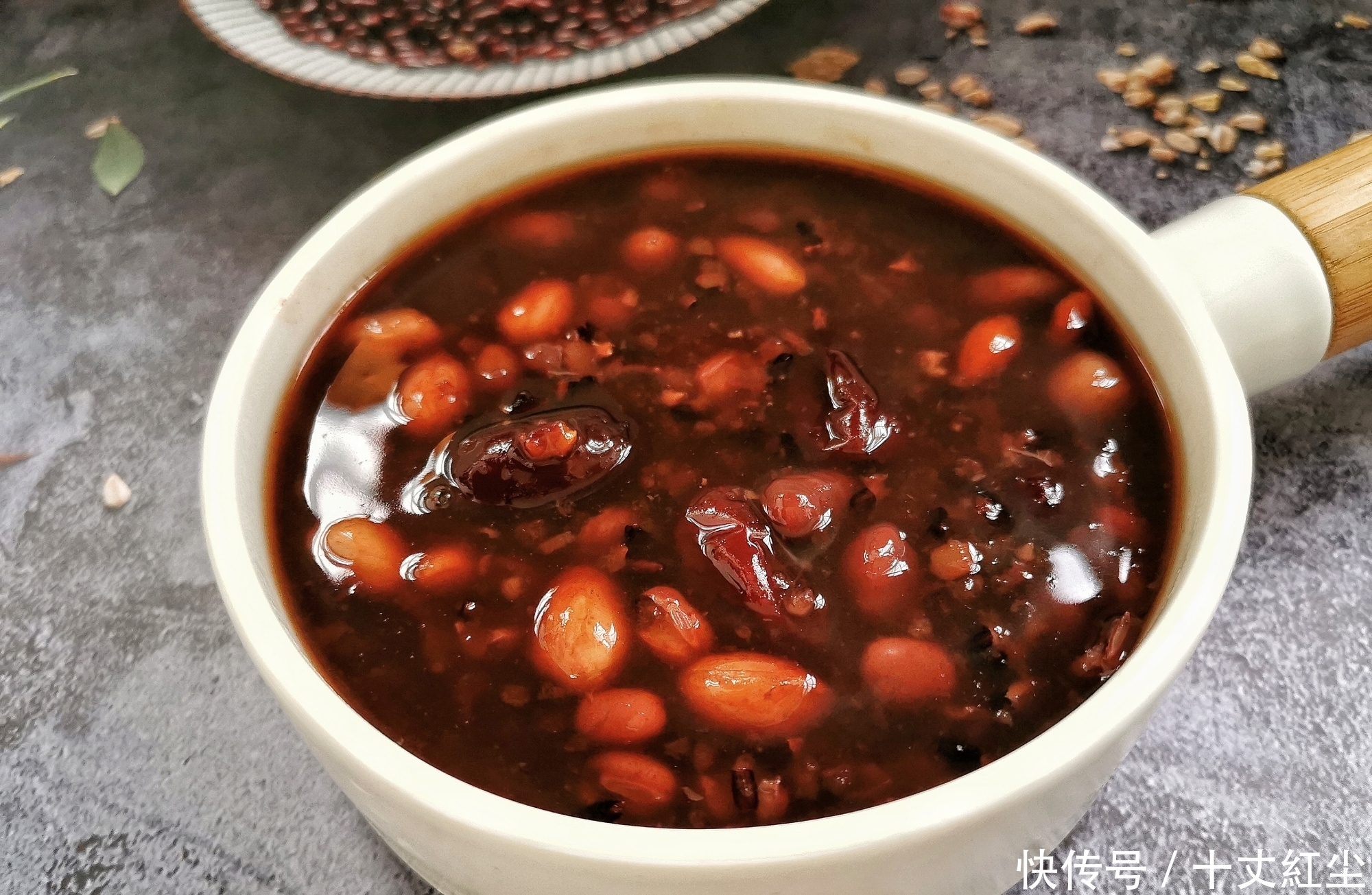 煮粥|天冷了,此5种食材煮粥是绝配,每天喝一碗,清甜滋润气色好