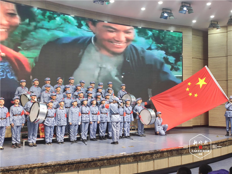 红色|演唱红色经典,传承“一二?九”精神!市实验学校紫冰花合唱团首演