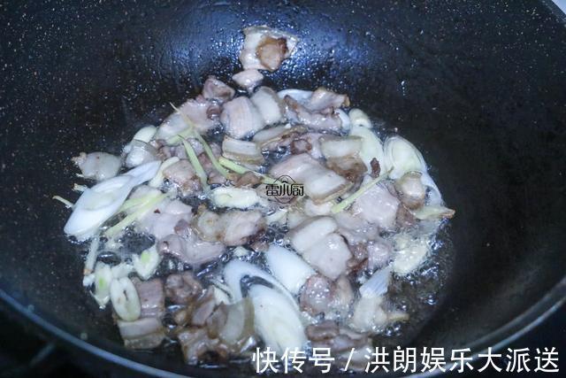 一到冬天,老公就馋它,8块钱煮一锅,端上桌吃到锅都舔干净!