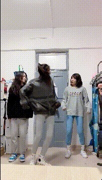 |搞笑GIF：物以类聚人以群分 这样的寝室欢乐才多