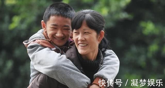 父母|孩子将来是否聪明,看看小手就知道,智商高低在手上就有信号