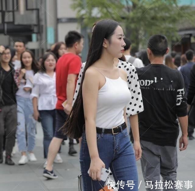 优雅 明亮耀眼的瑜伽裤穿出优雅高级感,有型有款的身姿,高贵冷艳!