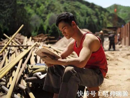 平凡的世界|路遥的《平凡的世界》，和莫言作品相比怎么样，能拿诺贝尔奖吗