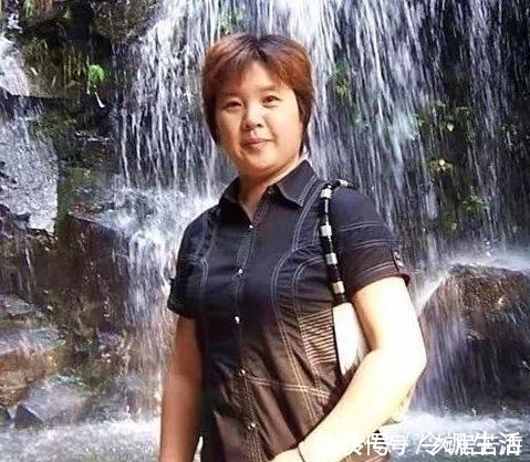 田文蕙$她曾多次获全国书法大赛一等奖,小楷清雅秀媚,草书灵动潇洒