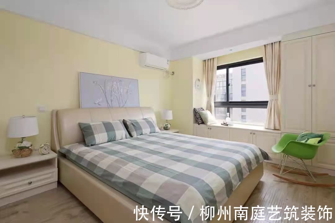 置物架|新房家庭飘窗如何装修？这样做更收纳省空间哦。