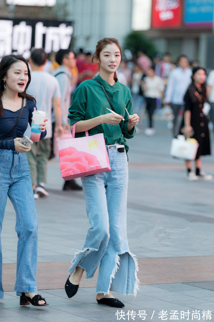 时尚 尽显女性时尚风采的穿搭,学会了,让你秒变众人眼中的女神