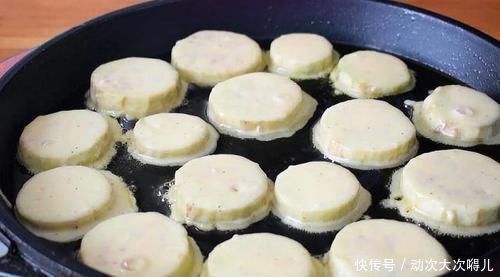 茄子最近火了,不炒不凉拌,简单一做比吃肉香,上桌就抢光