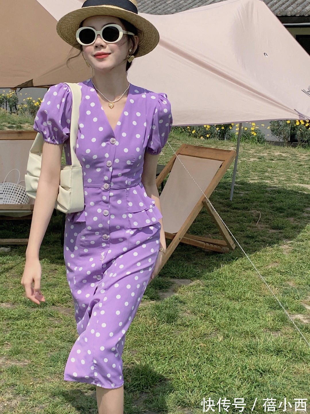 波点连衣裙|穿搭简约才高级，秋季衣橱必备“波点”单品，适合40+的熟女