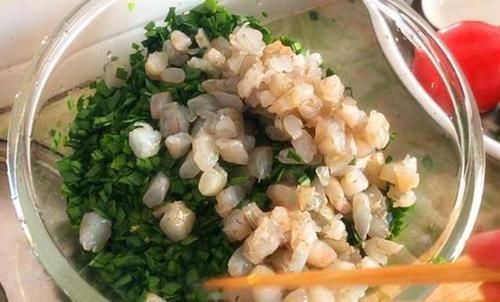 包三鲜馅饺子时,万万不可直接拌馅,多加这一步,饺子鲜香更入味