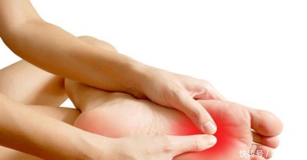 皮肤感染|脚是血糖的“信号灯”!脚上若有4种症状,多半说明血糖不低了