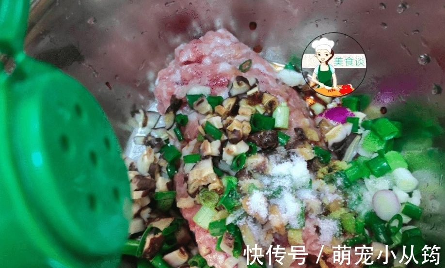 儿子最馋这蒸菜，蒸一蒸15分钟就好，满满都是料，做法简单营养足