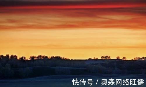 古河山!纳兰性德这首词真是美翻了:“一往情深深几许?深山夕照深秋雨”