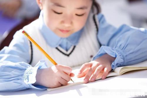 手写|9岁男孩手写“印刷体”,老师都不忍心打叉,网友狂赞:小王羲之