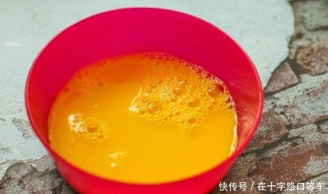 个个|个个都空心,又酥脆又香滑,一口一个,保你一次成功的小泡芙