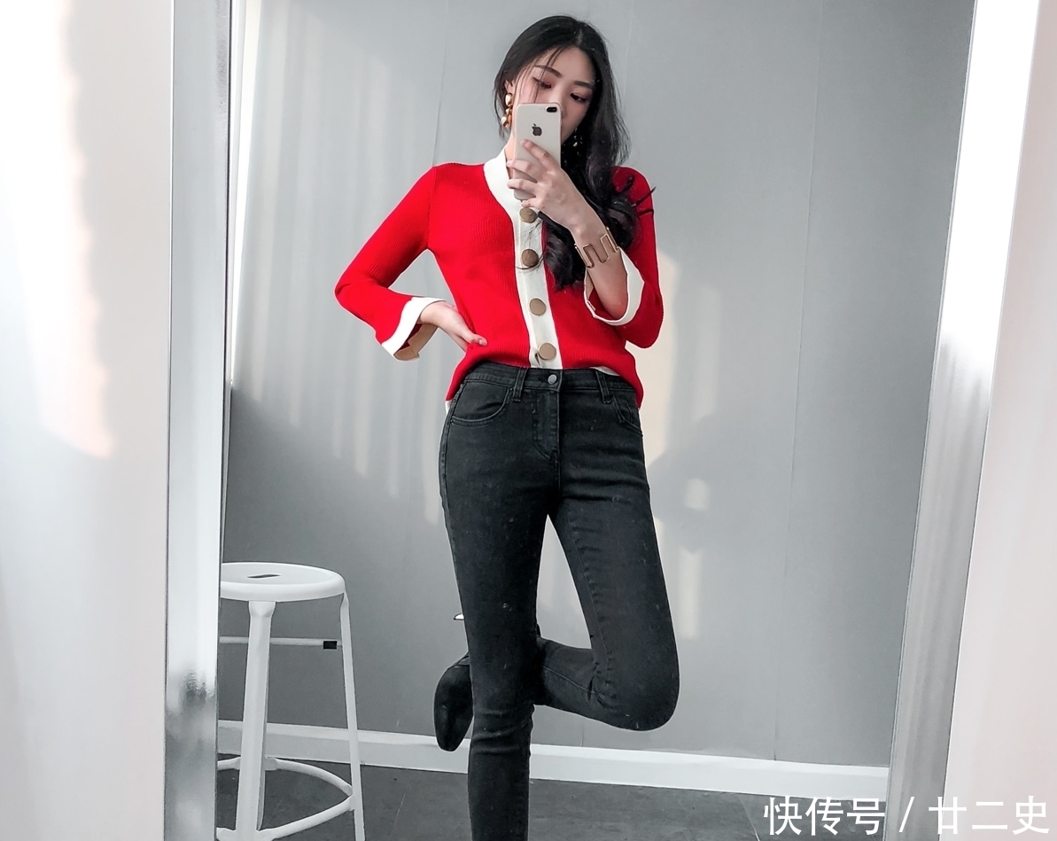 新颖个性的牛仔裤穿搭,彰显简约利落气质!