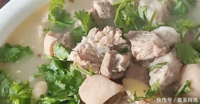 美的|天凉了,喝上一口浓白味美的羊肉汤,那叫一个爽!