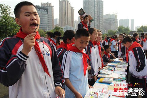 图书|操场变“集市”,书香溢校园 泰山实验中学开展首届图书漂流活动