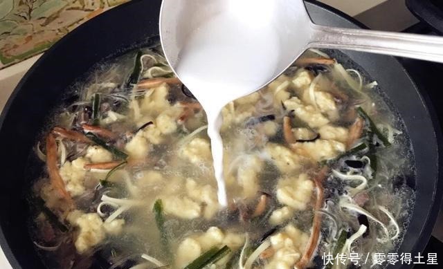 鸡鸭|天冷了,全家就馋它,来点面筋炖一锅,味道不比鸡鸭鱼汤差