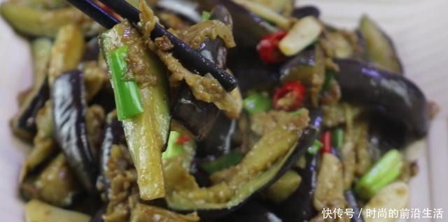 做法|茄子最好吃做法,不用油炸,下饭解馋不油腻,上桌就扫光