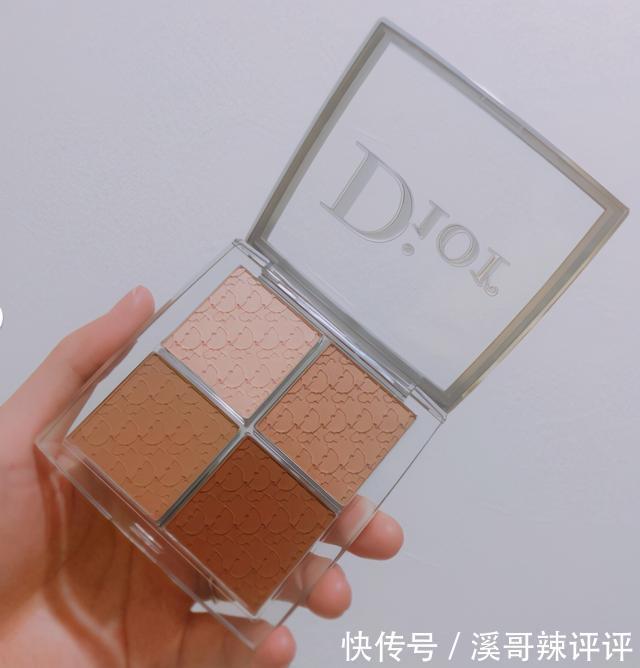 Angelababy晒化妆台Dior粉底有12瓶,爱用安耐晒