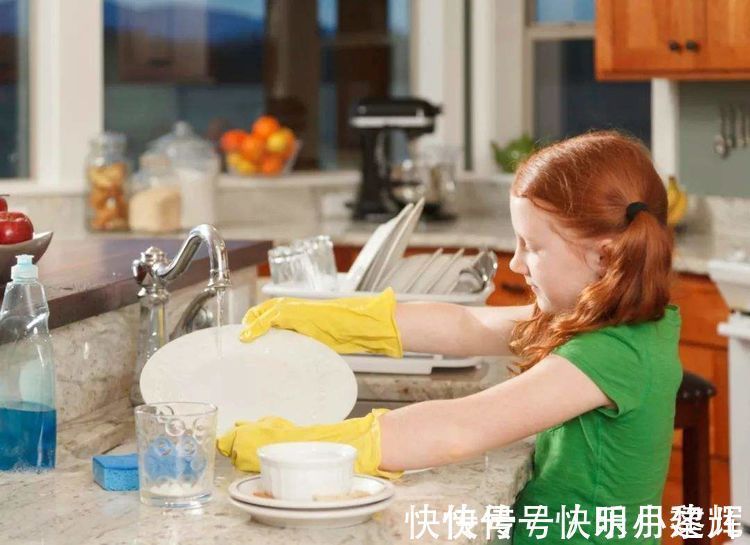 苗头|孩子将来不孝顺父母,现在行为上就有“苗头”,只是父母不曾留意