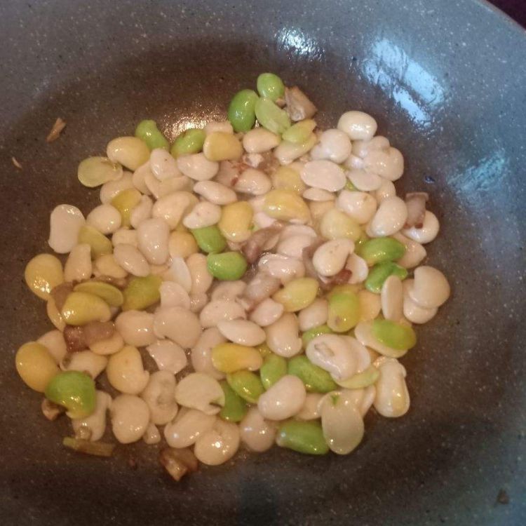  就算是再节约，这5种食物放久了，也别吃了！