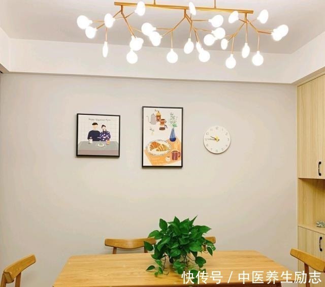 套房子|下个月就搬新家了,提前晒晒,入户鞋柜很实用,不做电视墙也漂亮!