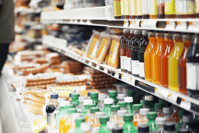 中医|81岁退休中医：血糖高莫慌张，2种维生素早晚吃，血糖或能稳稳降