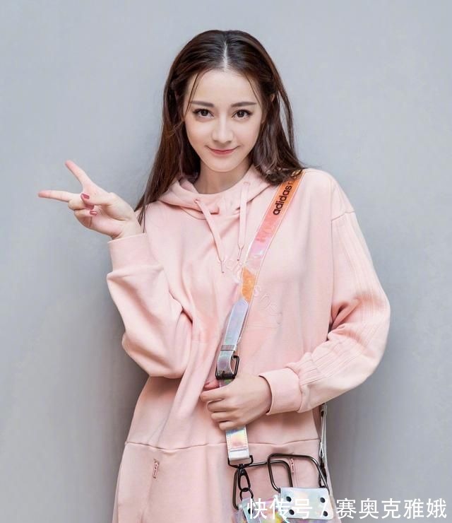 秋冬|拒绝黑白灰！今年秋冬流行色彩大盘点，让你快速走在时尚前沿