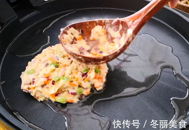 早餐饼做比肉都香,简单快速,一勺一个,10分钟就能做好