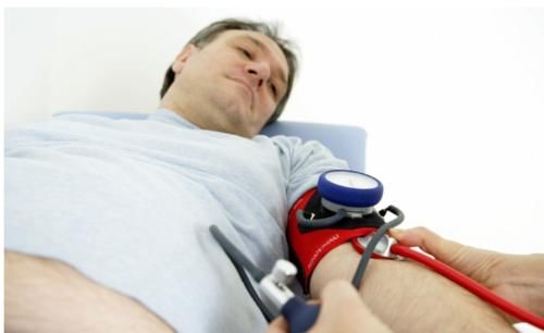 低压|中青年人的高血压，为何低压特别高？治疗以及用药上，有何讲究