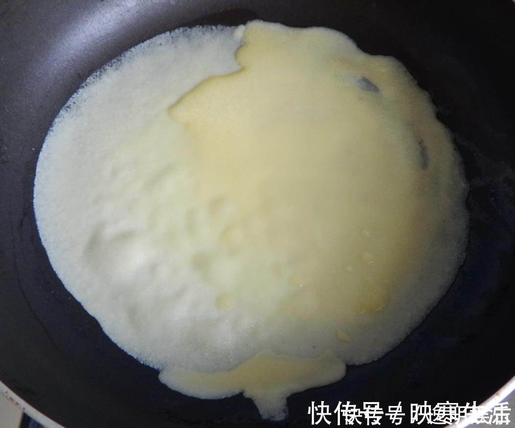 想吃千层蛋糕不用买，教你在家做，不用烤箱，层次丰富，柔软香甜