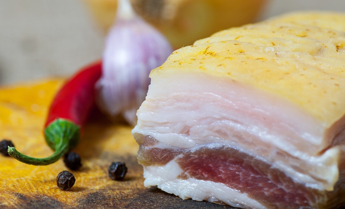 骨头|吃一口等于给骨头钻10个孔,骨科医生常吃会让骨骼变得嘎嘣脆