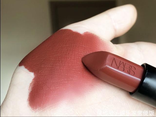 黄皮女孩的显白秘密秋冬季“最显白”色号,所有女生给我买它!