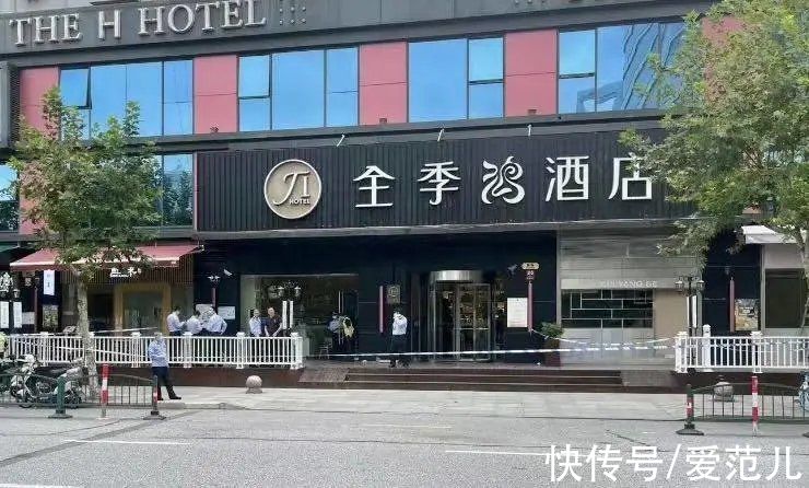 社交网络|今天的社交媒体如此糟糕，始作俑者是「免费的互联网」？
