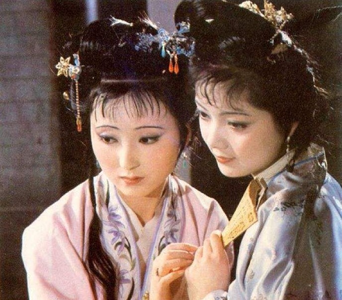 薛宝钗$我们都喜欢林黛玉,但是为何最后都选择了薛宝钗?道理其实很简单