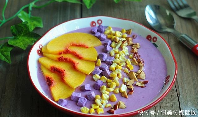 用紫薯和坚果,做一道营养早餐,开胃清爽去油腻!比饺子营养