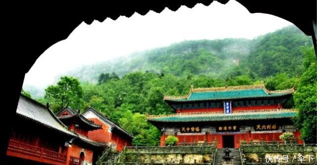 最受外国旅客欢迎的中国名山，历史非常悠久，你知道是哪座吗！