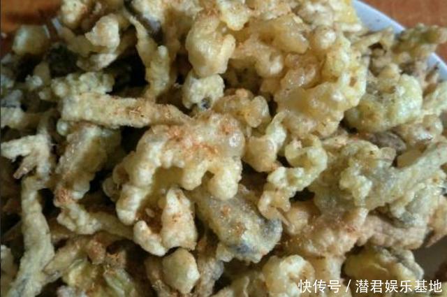 炸蘑菇到底焯不焯水?教你一招,香酥美味,外脆里软,孩子超爱吃