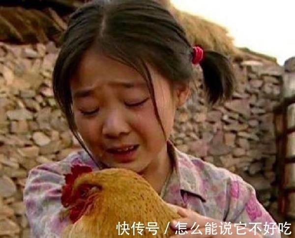 舅妈|父亲是百万富翁,“鬼脸少女”却满身伤疤,宁流浪吃垃圾也不回家