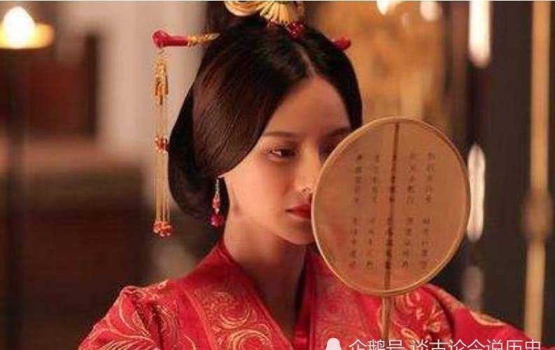 貂蝉|曹操把貂蝉赏赐给关羽,第二天貂蝉就死了,是他杀还是自杀?