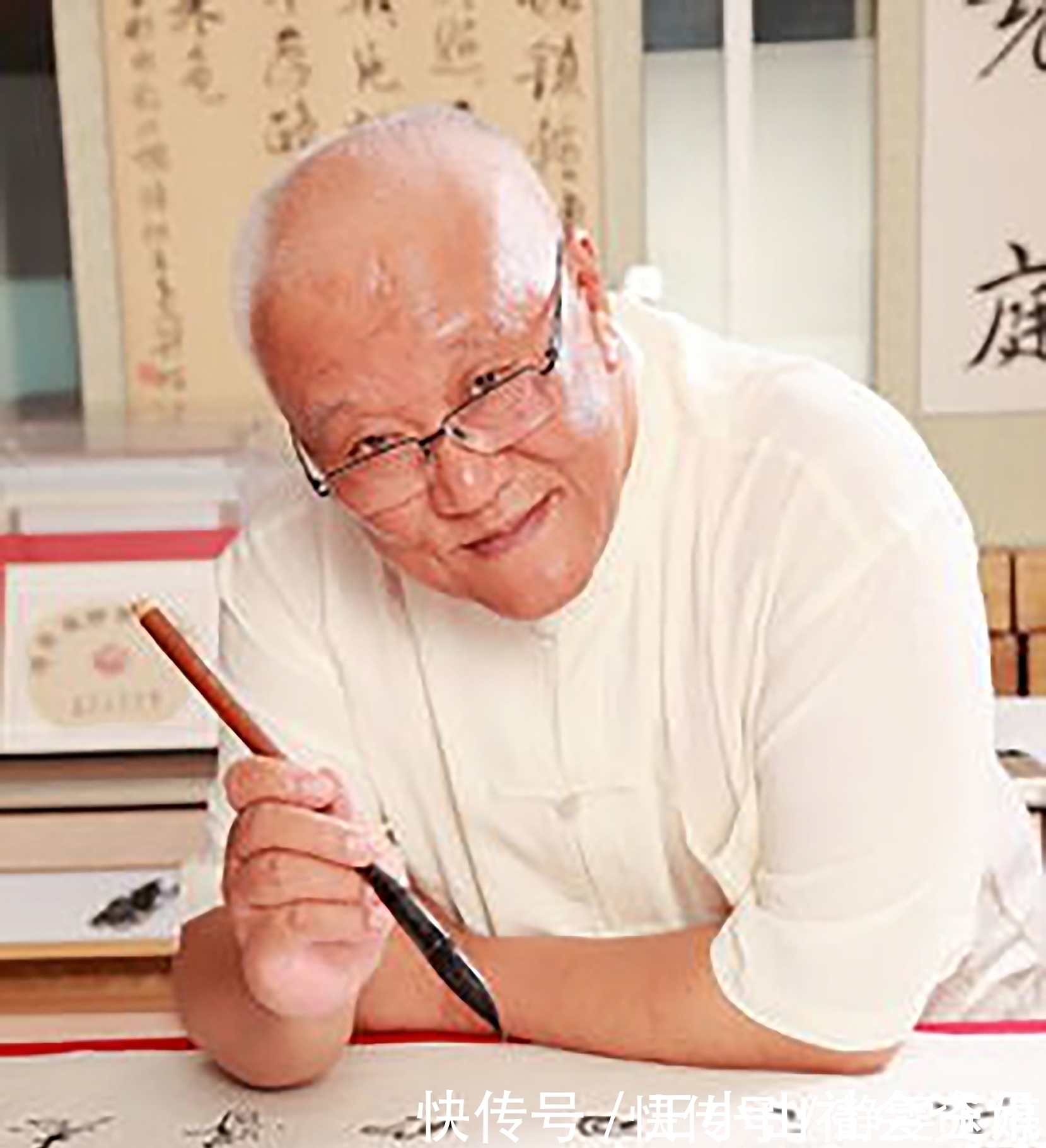 楷书@著名书法家杨再春,楷书《千字文》节录欣赏,笔力遒劲,结字圆润