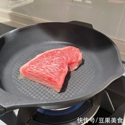 原味|最原汁原味的牛排 入口即化