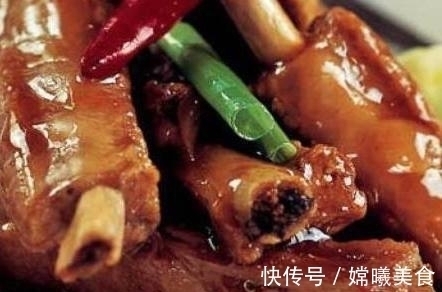 “文轩”吃货属性暴露!猜食物游戏秒变“报菜名”,不愧是干饭人