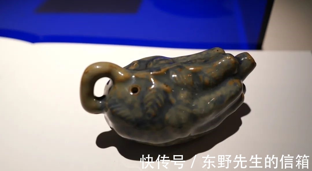 万科|它或许是武汉最小的“珍宝馆”,纯白清凉