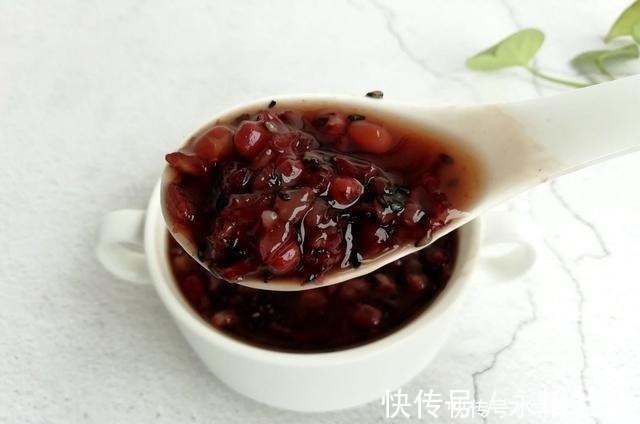 黑米|睡前煮,早上喝,这5种食材对女人特别好,常喝气色红润不长斑