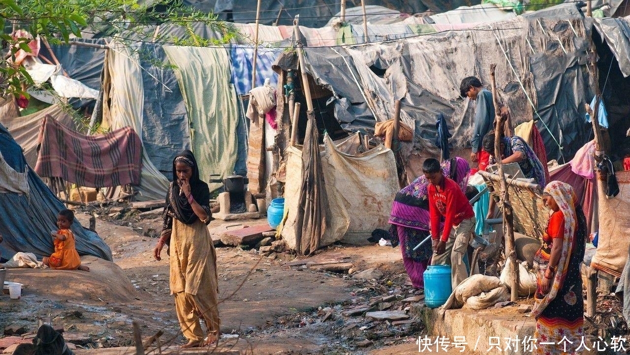 街头|13亿印度人平常吃啥?为什么街头很多人大腹便便,说好的吃不饱呢